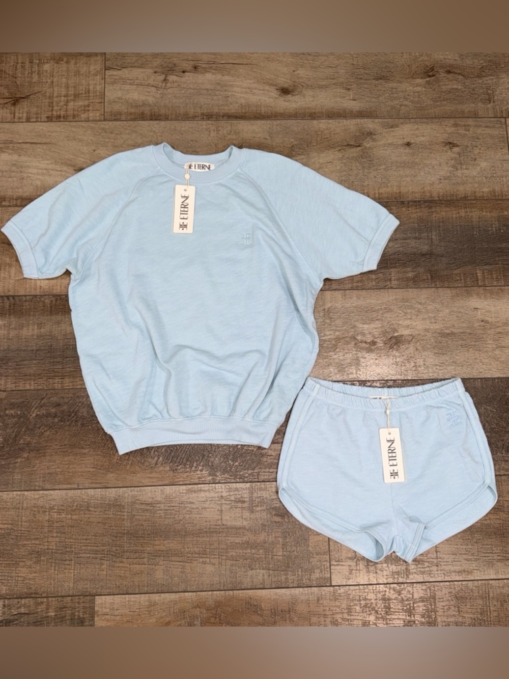 Eterne short sleeve sweatshirt and shorts set in blue NWT - Picture 1 of 4